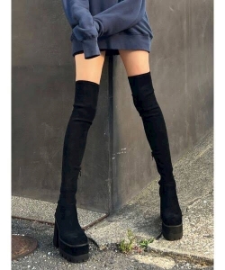 ニーハイブーツ🫶