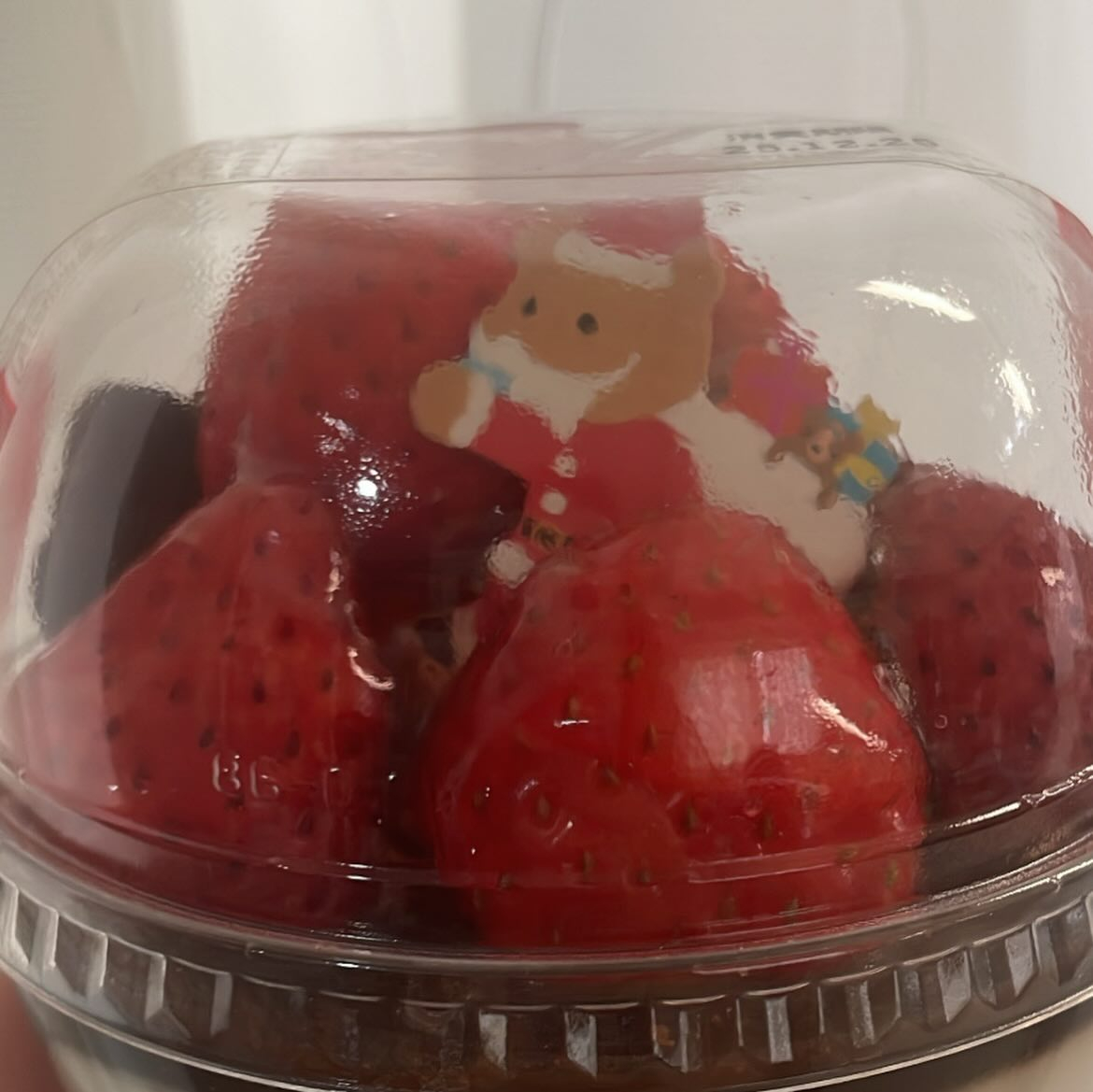 真菜香です!今年もよろしくお願いします!本日の出勤等、リアル...