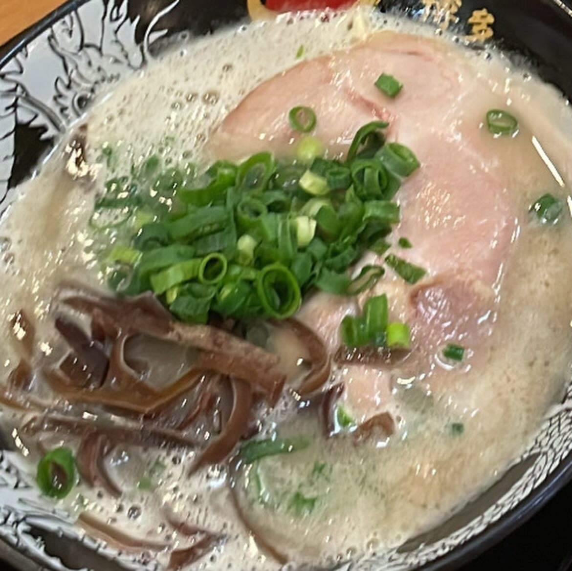 真菜香です!本日出勤!