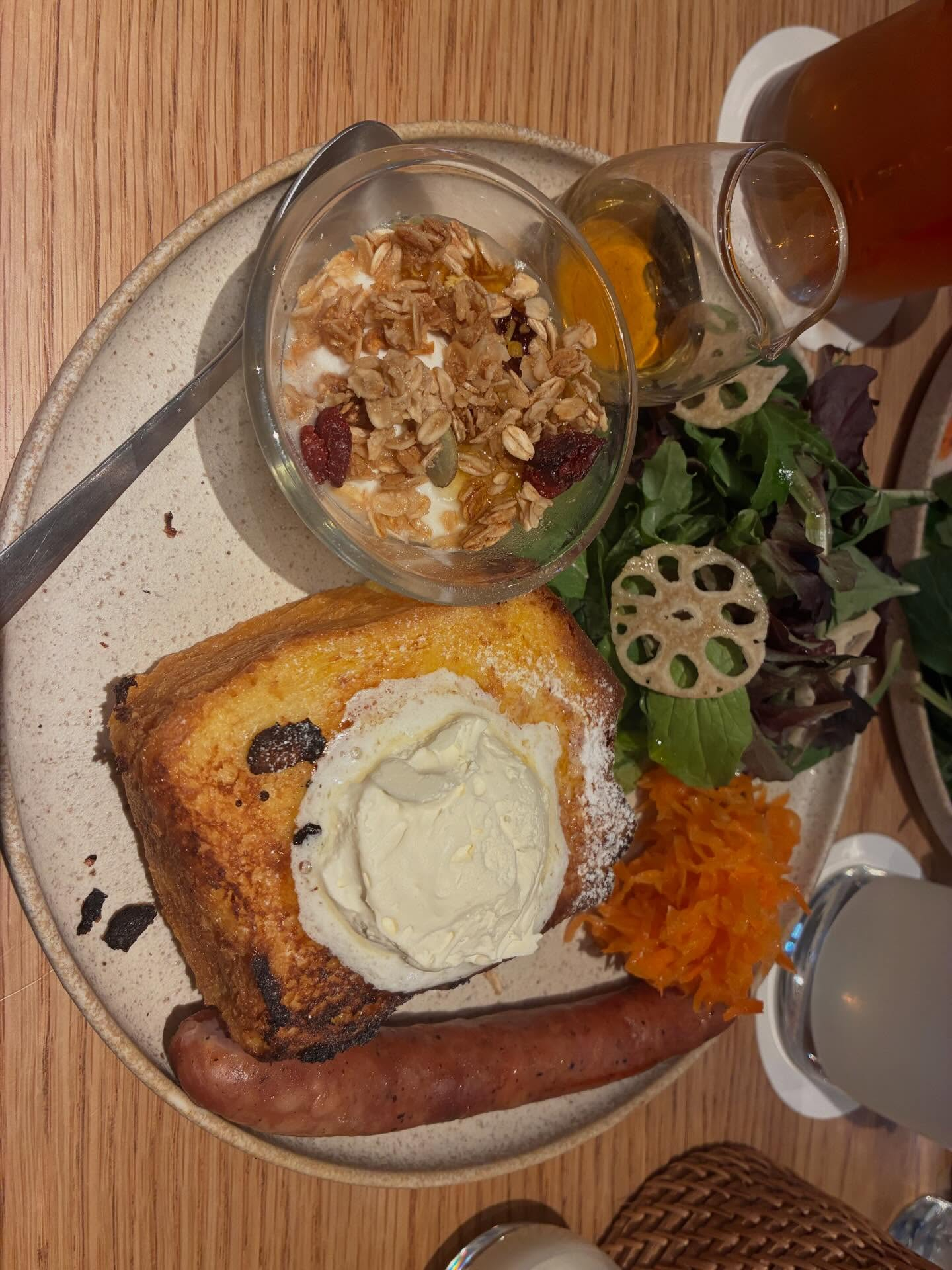 彩白です🩶💜