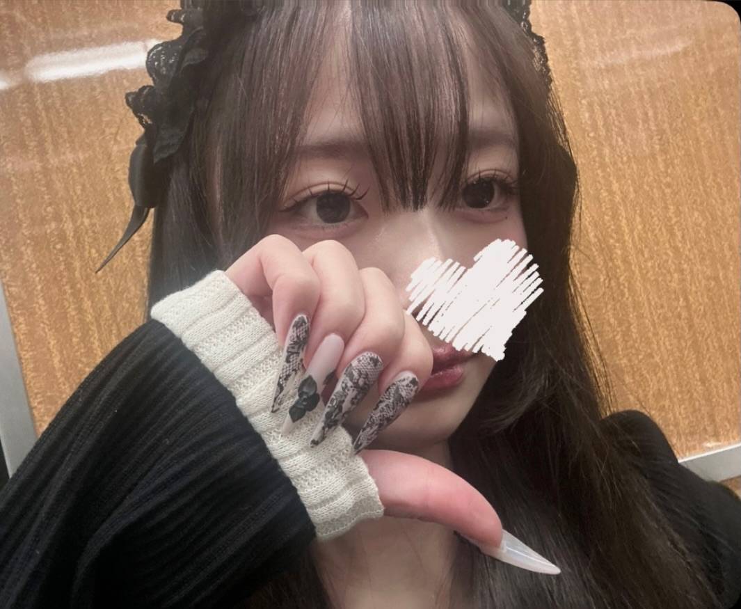 めろです！久しぶりに前髪作った