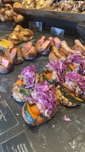 8/20 パンはパンでも食べられないパンはってなぞなぞあるけどパン好きすぎてこのなぞなぞの度にパン食べたくなるのは私だけ？